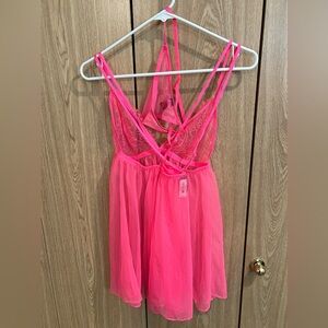 Victoria’s Secret Hot Pink Lingerie w/ matching thong panty - Size Large